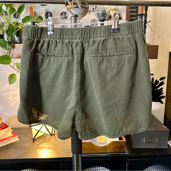 Madewell Elastic Stretch Pull-On Camp Shorts - Picture 6 of 9